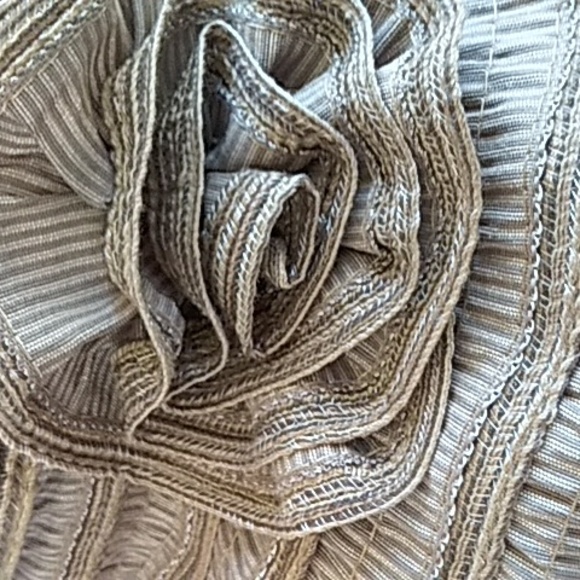 FLOWER Sun Hat - Picture 2 of 3